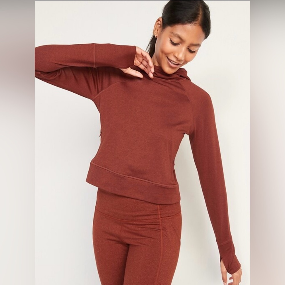 Old Navy CozeCore Performance Crop Hoodie